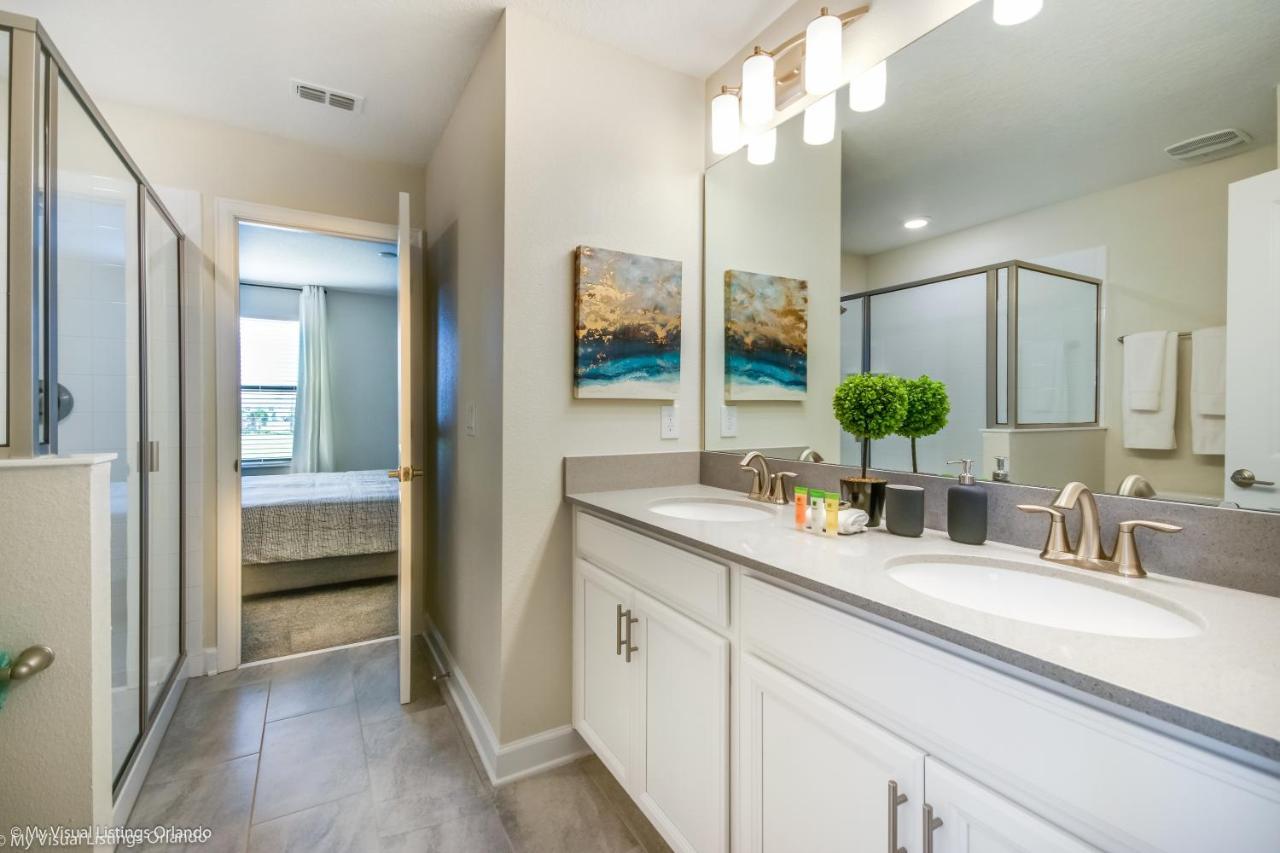 Villa 2911 Fable Street