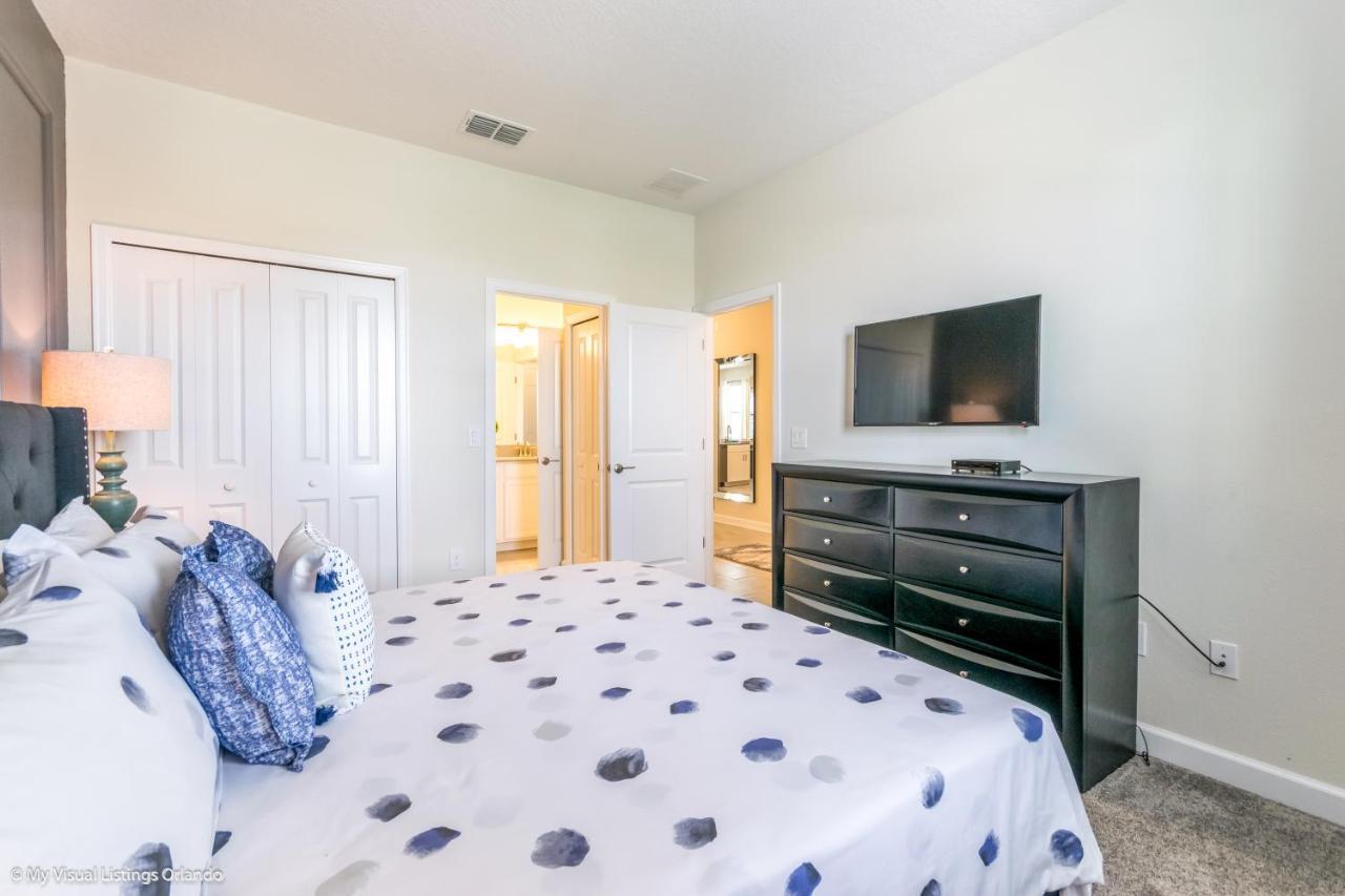 Villa 2911 Fable Street