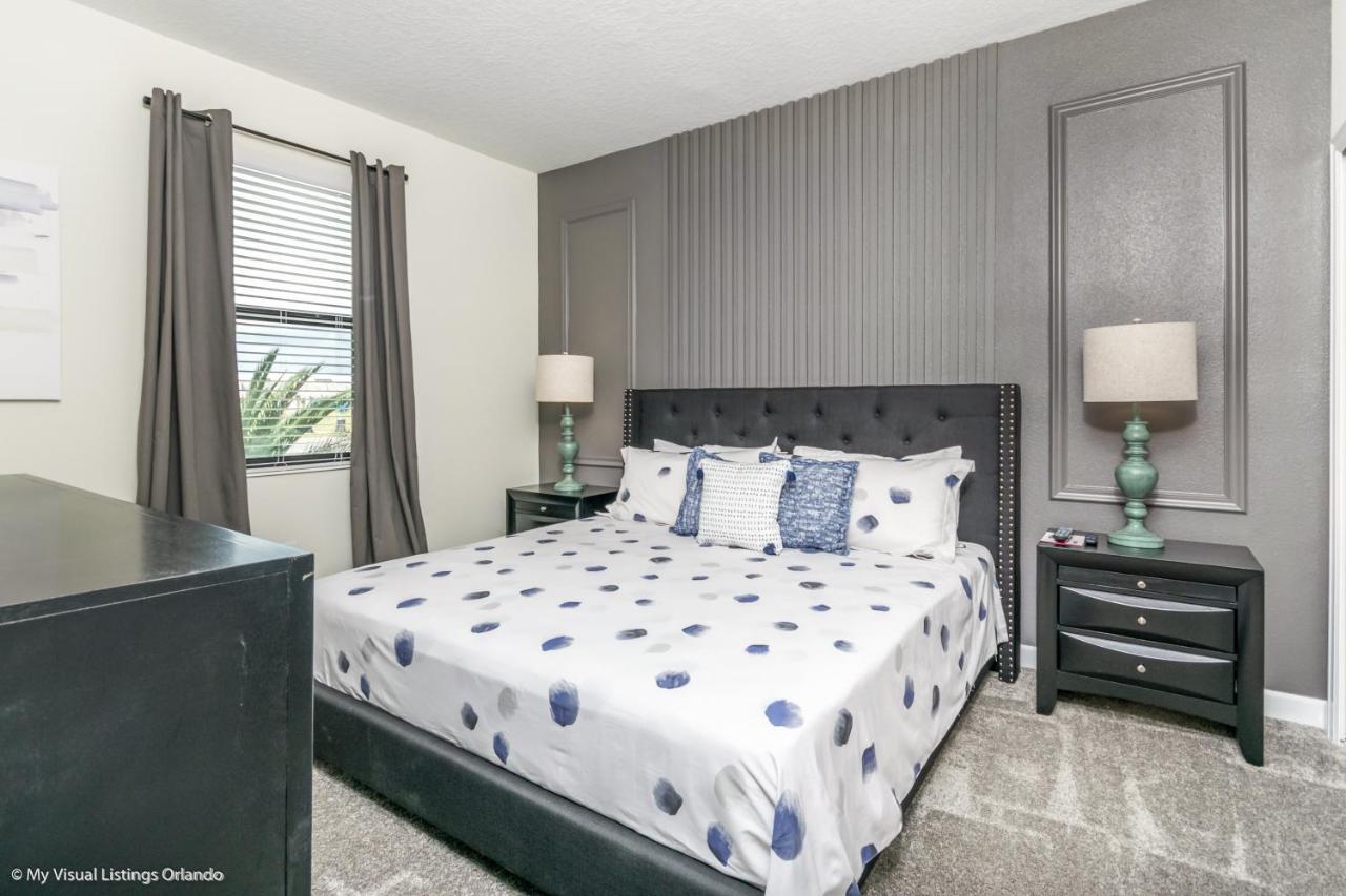 2911 Fable Street *