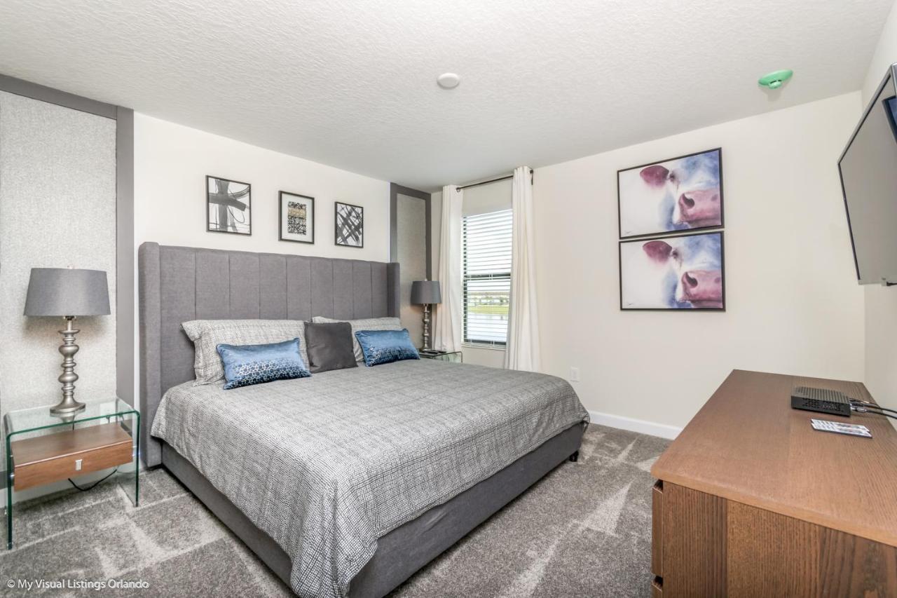 2911 Fable Street Villa *